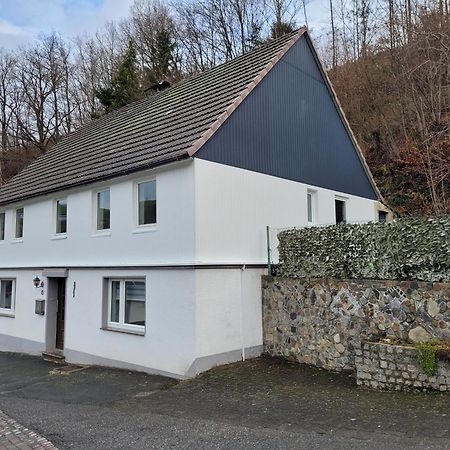 Familyhome Lopora Medebach Esterno foto