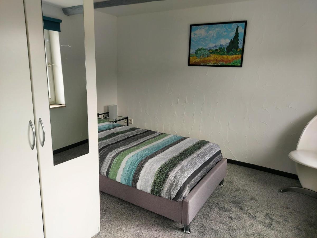 Familyhome Lopora Medebach Esterno foto